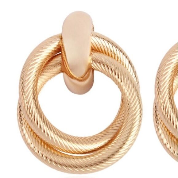 NEW TEXTURED GOLD DOUBLE CIRCLE STUD EARRINGS - Picture 3 of 7